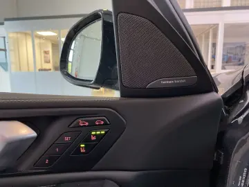 X6 xDr30d MSp/Massage/SoftClose/IconicG/360/ParkingHeater