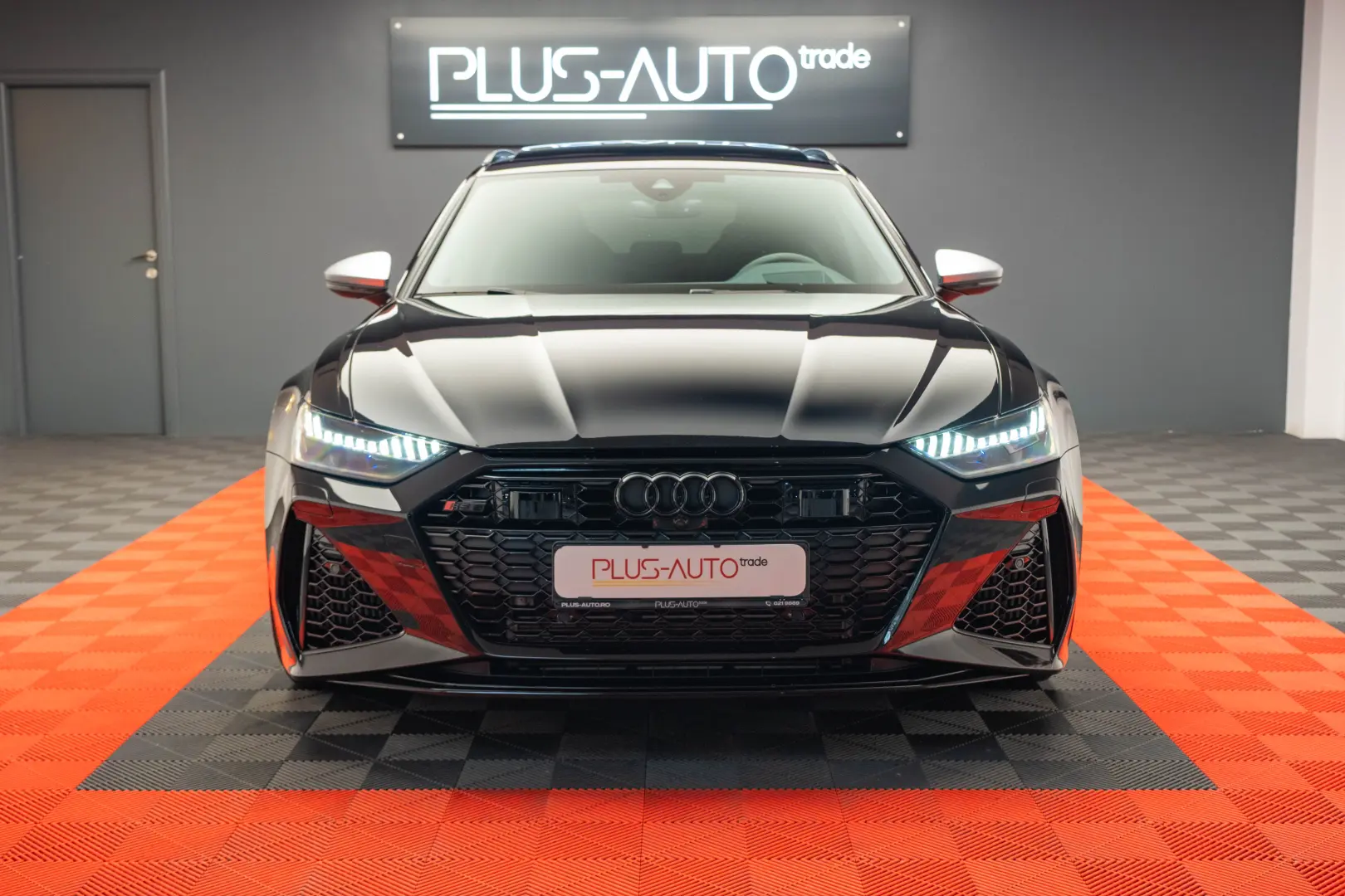 AUDI RS6 -CERAMIC BRAKES,MATRIX,B&O Sound,TRAPA PANORAMICA