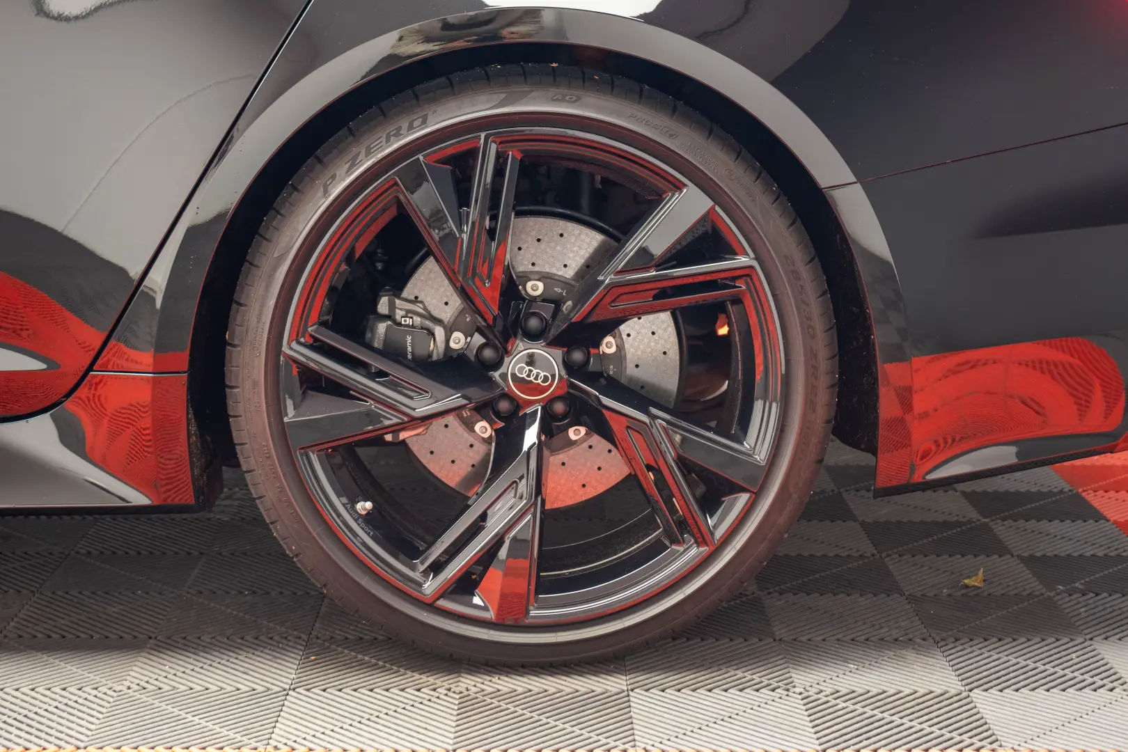 AUDI RS6 -CERAMIC BRAKES,MATRIX,B&O Sound,TRAPA PANORAMICA
