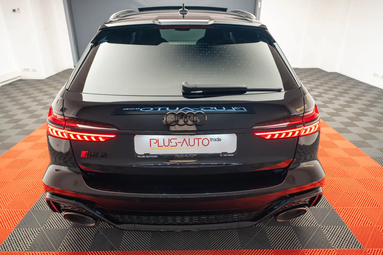 AUDI RS6 -CERAMIC BRAKES,MATRIX,B&O Sound,TRAPA PANORAMICA