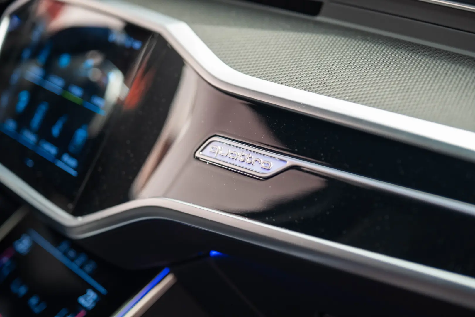 AUDI RS6 -CERAMIC BRAKES,MATRIX,B&O Sound,TRAPA PANORAMICA