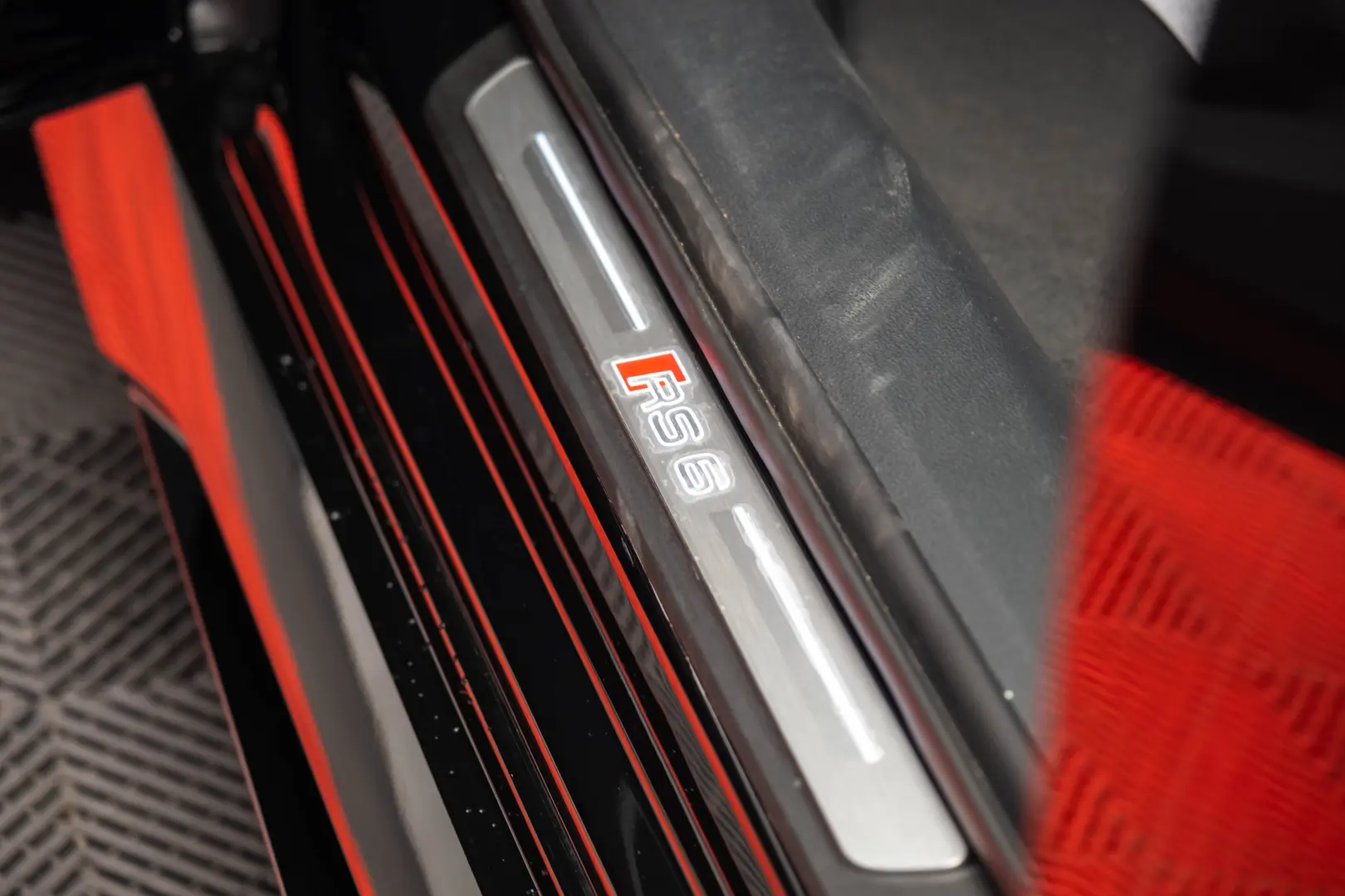 AUDI RS6 -CERAMIC BRAKES,MATRIX,B&O Sound,TRAPA PANORAMICA