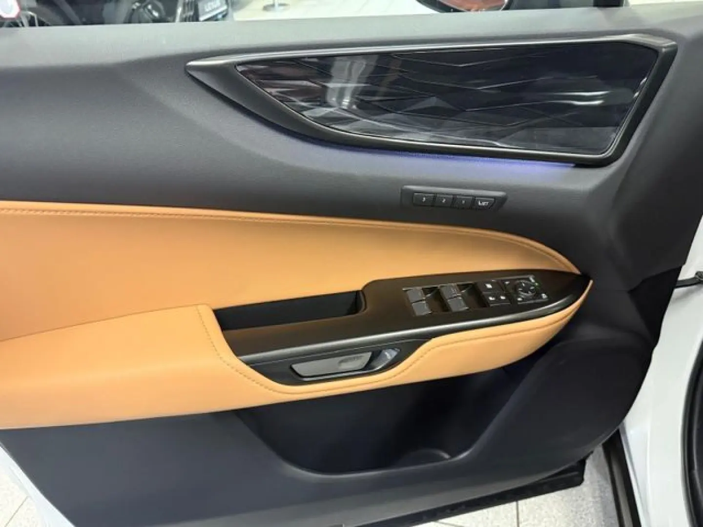 2025 LEXUS NX 350H EXECUTIVE HEAD UP TVA LEASING