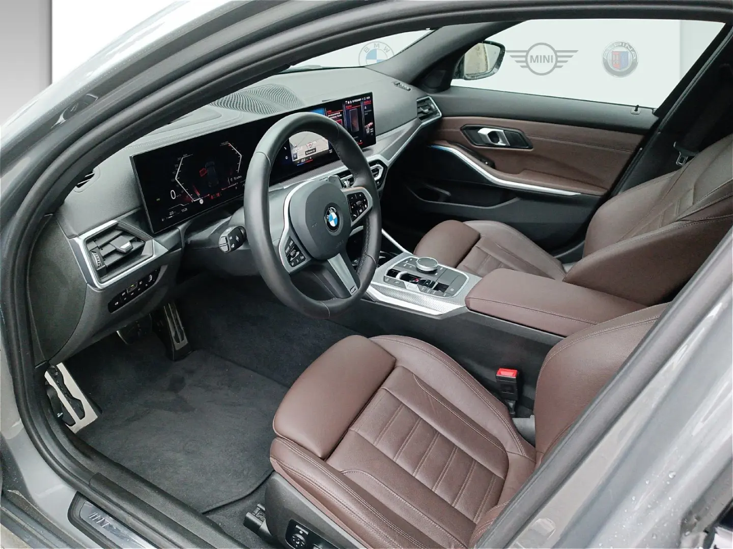 M340i xDrive Limo 19