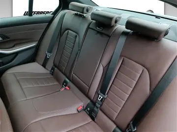 M340i xDrive Limo 19
