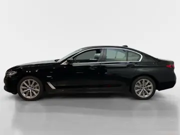 530e Aut. Laser+HUD+Business+Keyless+HiFi+Leder