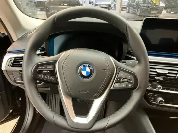 530e Aut. Laser+HUD+Business+Keyless+HiFi+Leder