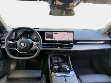 520i Aut. Driv.Ass.+Innovation+360°+H/K+Memory