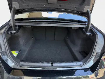 520i Aut. Driv.Ass.+Innovation+360°+H/K+Memory