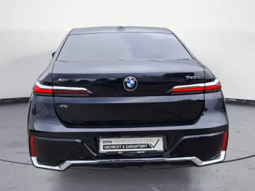 740d xDrive M Sportpaket Innovationsp. Standhzg.
