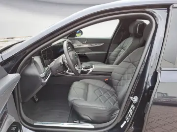 740d xDrive M Sportpaket Innovationsp. Standhzg.