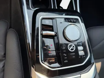 740d xDrive M Sport AHK+Sky Lounge+Innovation