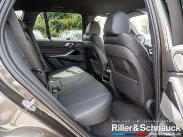 X5 xDrive 30d M-Sport PDC SHZ NAVI AHK 360  H K