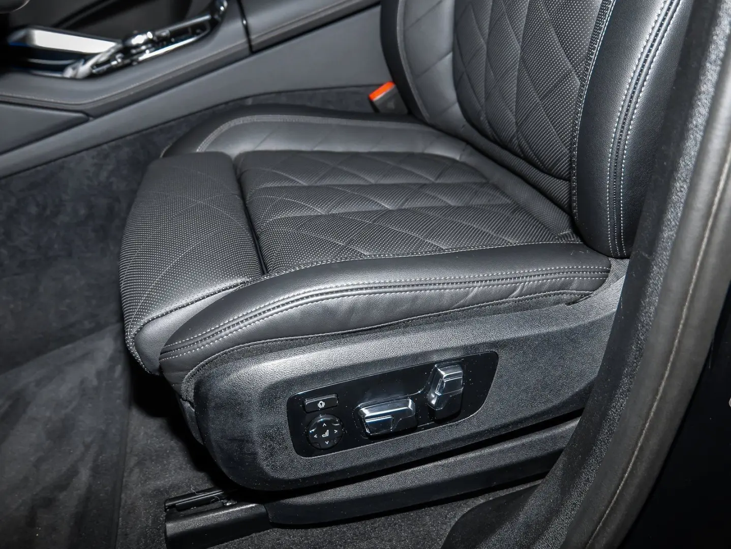 X6 xDrive30d M Sport RFK NAVI LED Sound Syst.