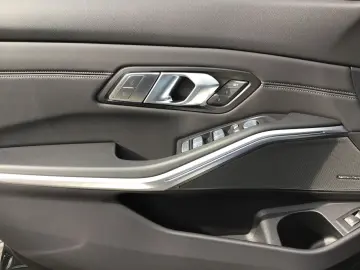 M3 Limousine LC PROF+HUD+PAP+LED+E SITZE+LEDER