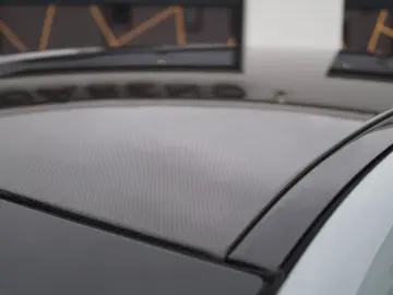M5 Limousine ComPak DrivAssProf ParkAssProf 21