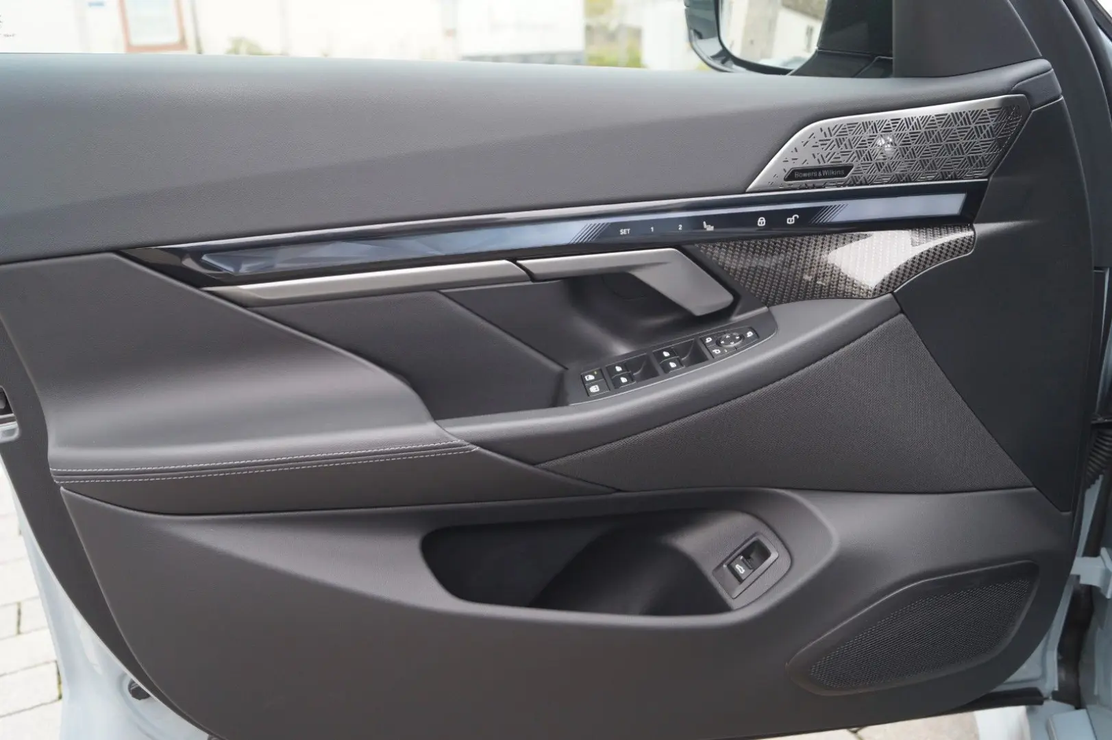 M5 Limousine ComPak DrivAssProf ParkAssProf 21