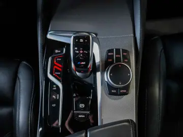 M5 MSITZE*CARBON*B&W*360°*LASER*AHK*MSPORTAGA