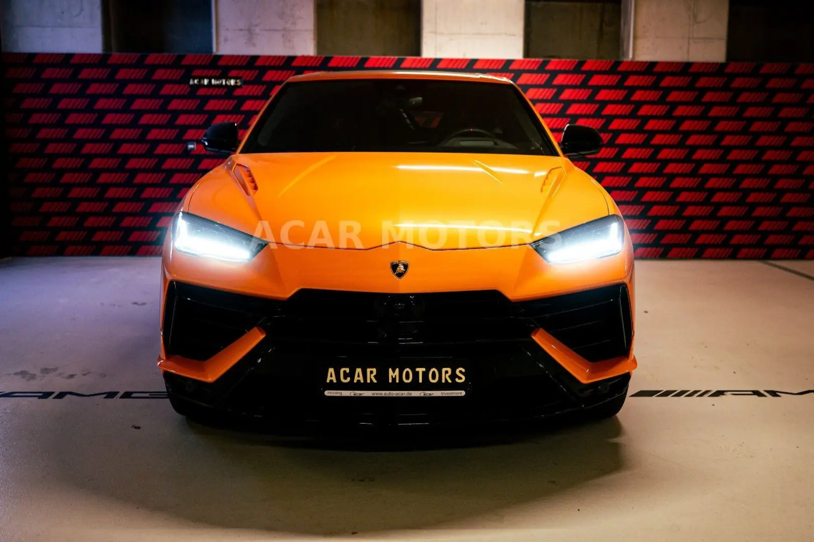 Urus S  Arancio Borealis  1. Hand 666 PS