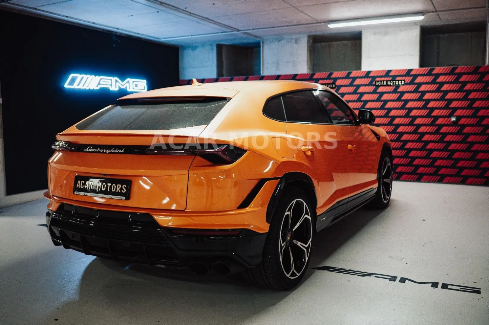 Urus S  Arancio Borealis  1. Hand 666 PS