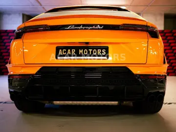 Urus S  Arancio Borealis  1. Hand 666 PS