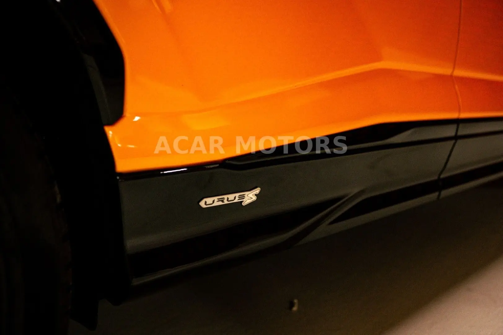 Urus S  Arancio Borealis  1. Hand 666 PS