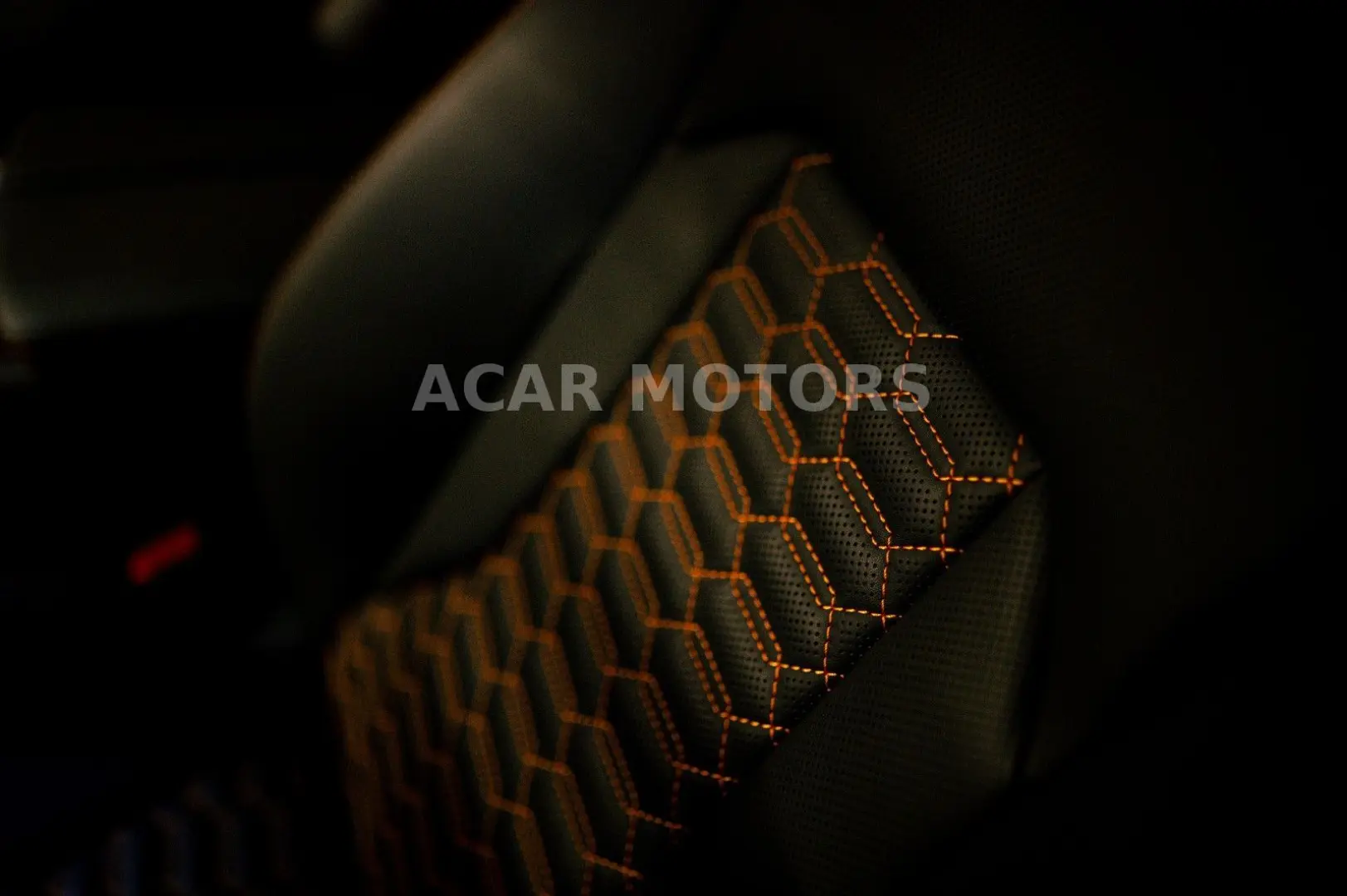 Urus S  Arancio Borealis  1. Hand 666 PS