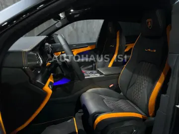Urus S NOVITEC ESTESO WIDEBODY,NERO MATT,CARBON
