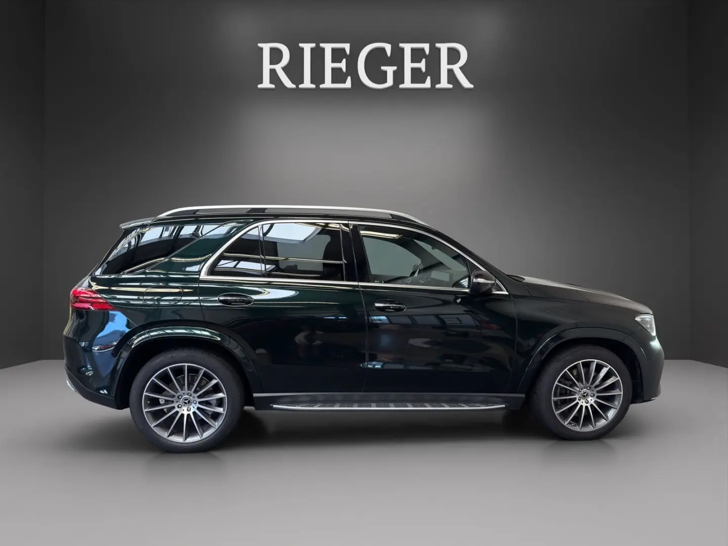 GLE 450 d AMG 4M Airmatic*AHK*Burmester*360°*21