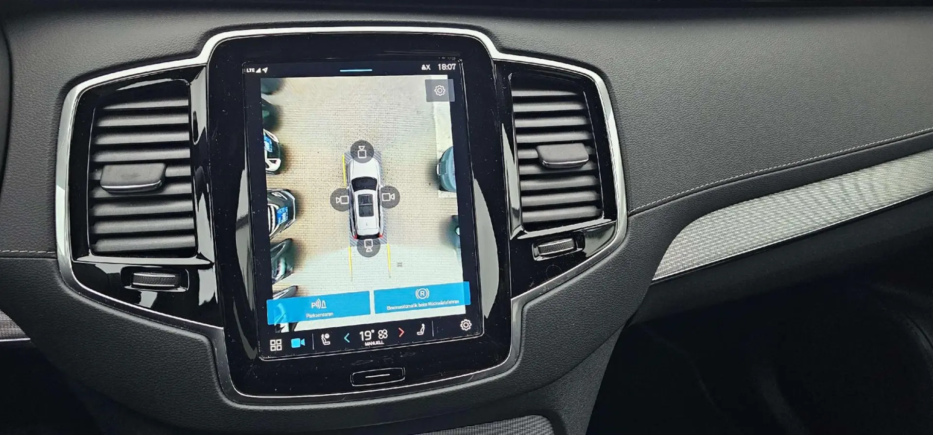 XC90 Plus Dark AWD 7 Sitzer 360Kamera HarmanKard