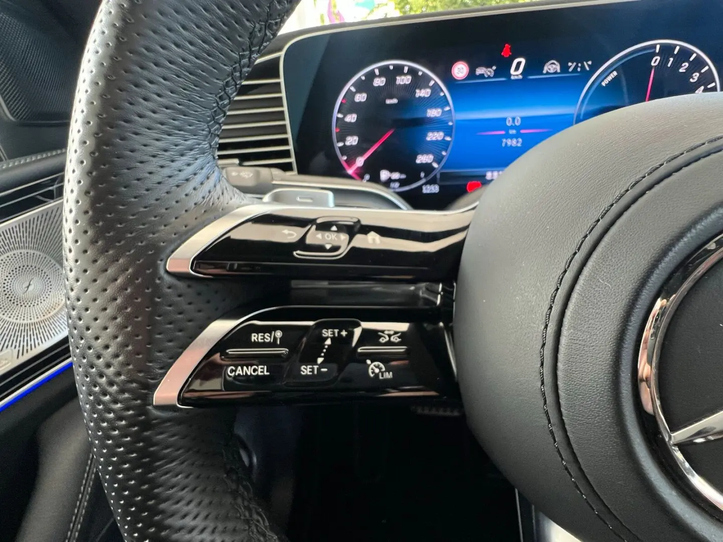 GLE 400 e 4M AMG Line/Pano-Dach/Distronic/Kamera