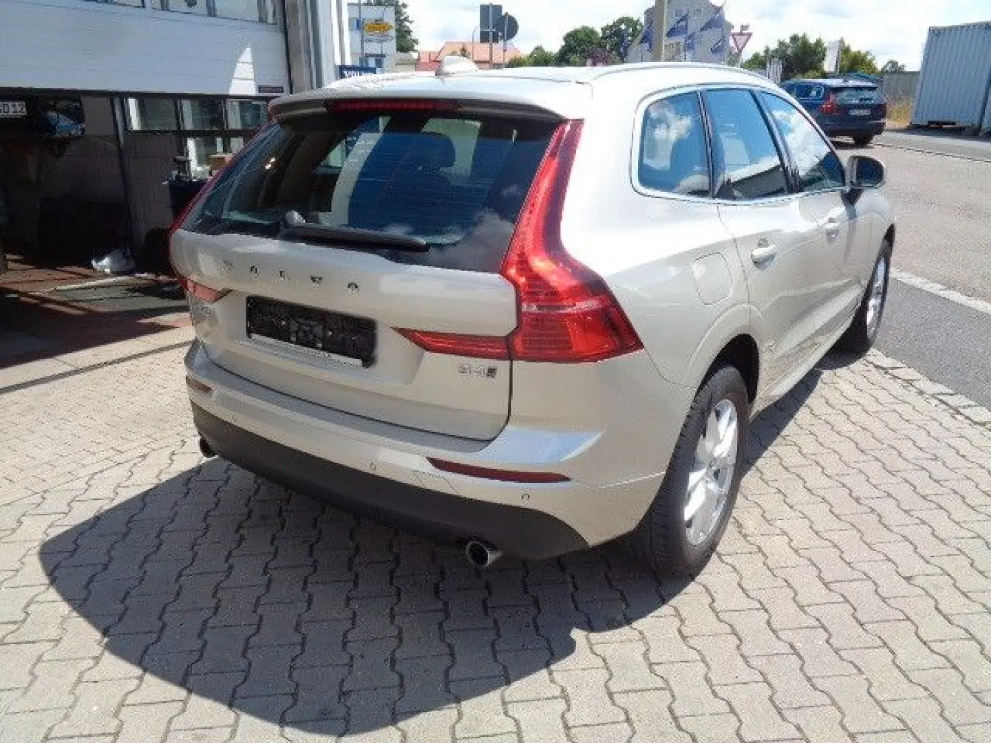 Volvo XC60 Momentum Pro AWD SD ACC BLIS HUD