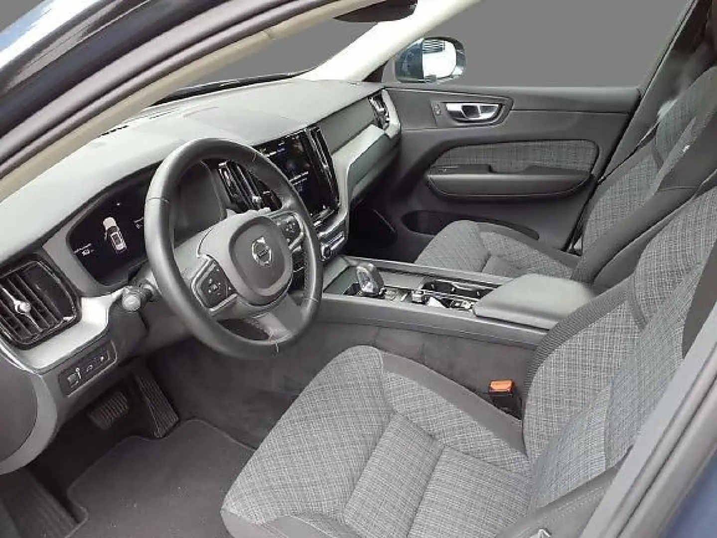 Volvo XC60 T6 AWD Recharge Inscription Expression*
