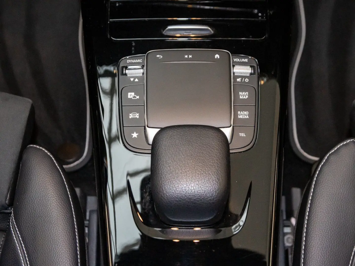 CLA 200 Edition 2020 AMG-Line LED-HP Pano Kamera