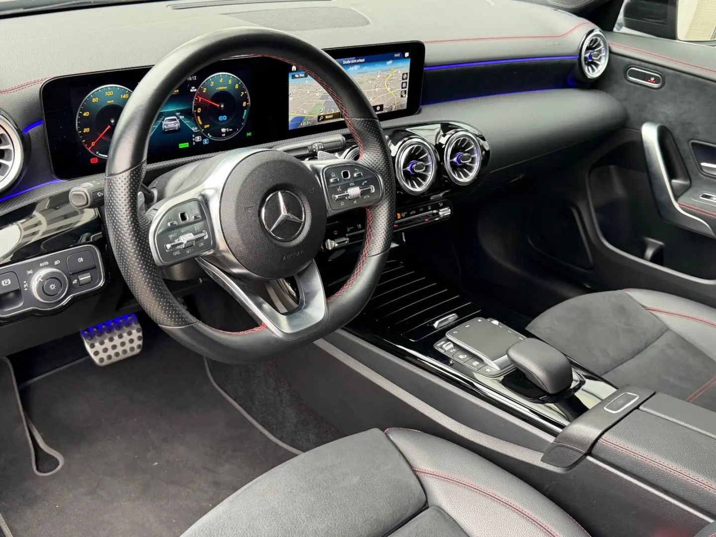 CLA 250e*3x AMG*KAMERA*NIGHT PAKET*MBUX NAVI+