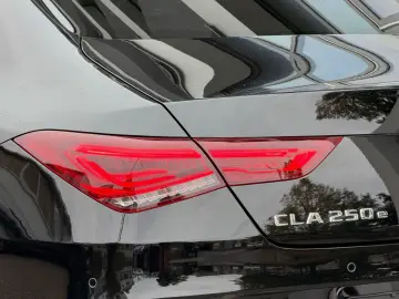 CLA 250e*3x AMG*KAMERA*NIGHT PAKET*MBUX NAVI+
