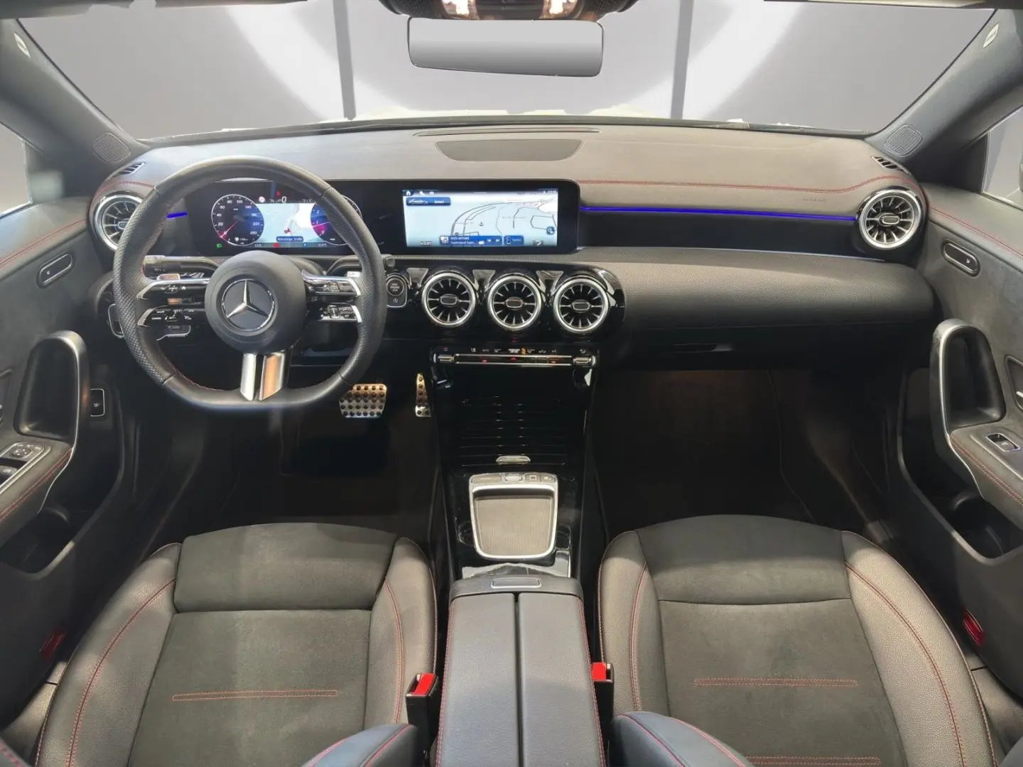 CLA 180 AMG LINE ADVANCED PLUS RFK+VERK.ASS+WINT