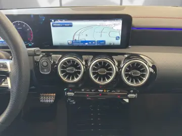CLA 180 AMG LINE ADVANCED PLUS RFK+VERK.ASS+WINT