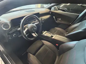 CLA 180 AMG-Line, LED,Navi, Keyless-go, PDC
