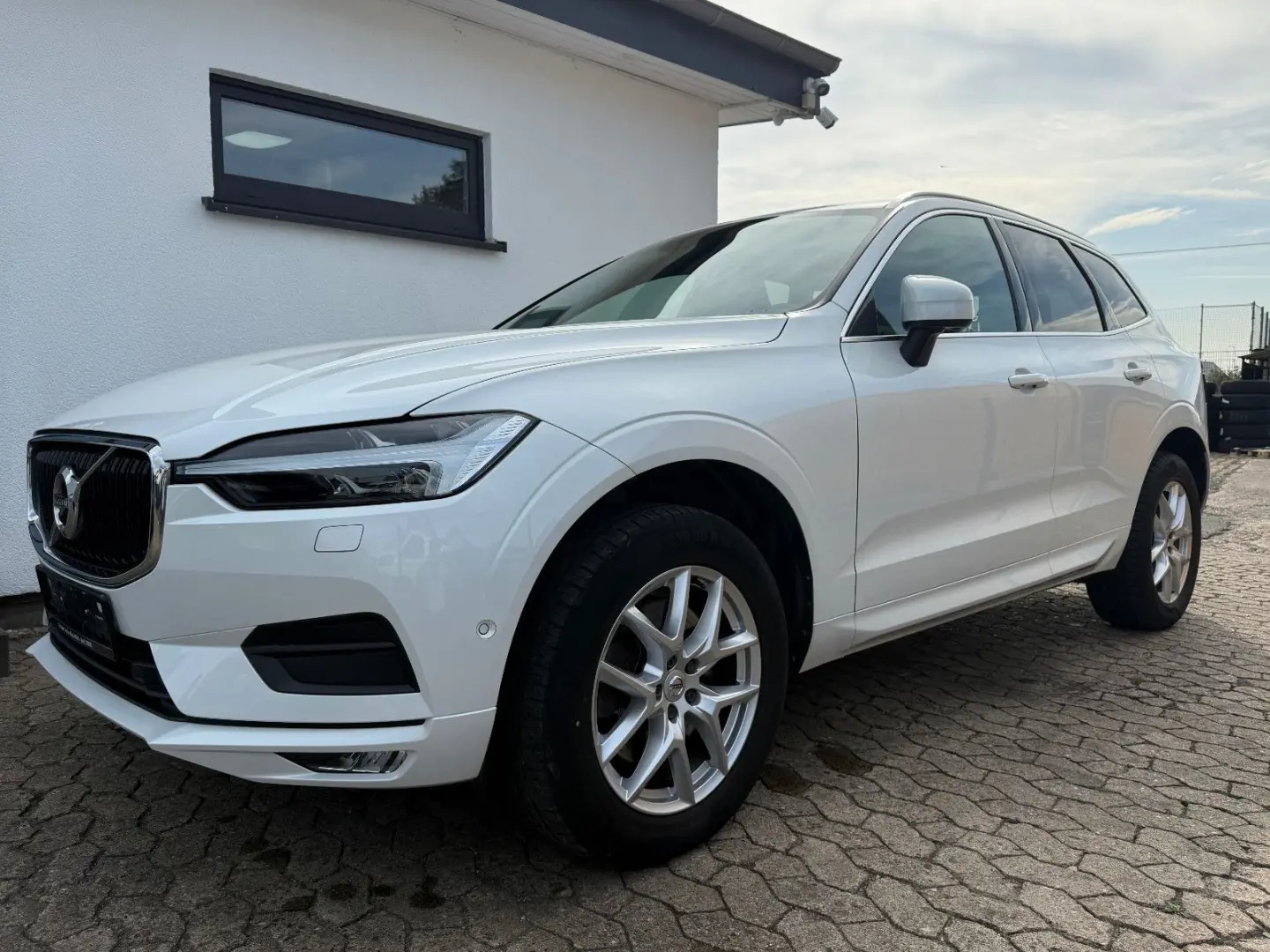 Volvo XC 60 XC60 Momentum Pro AWD