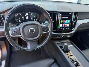 Volvo XC 60 XC60 Momentum Pro AWD