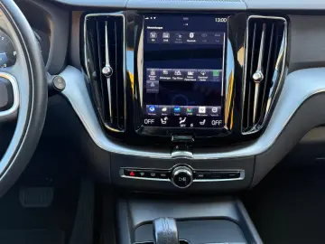 Volvo XC 60 XC60 Momentum Pro AWD