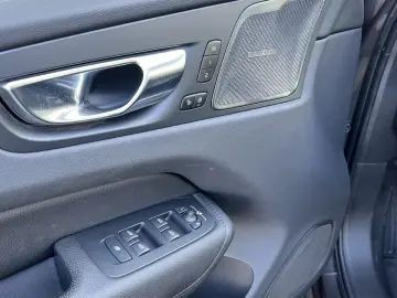 Volvo XC60 Xenium Pro AWD  Pano