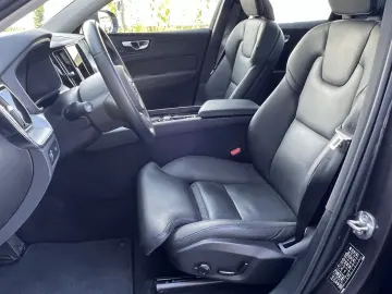 Volvo XC60 Xenium Pro AWD  Pano