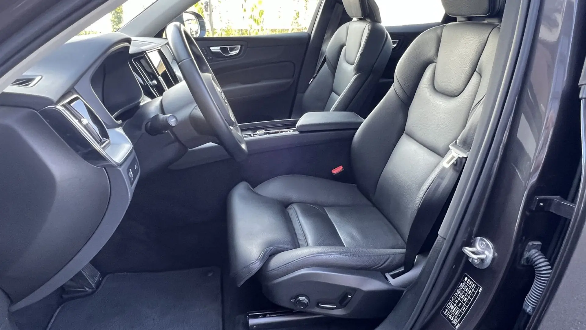 Volvo XC60 Xenium Pro AWD  Pano