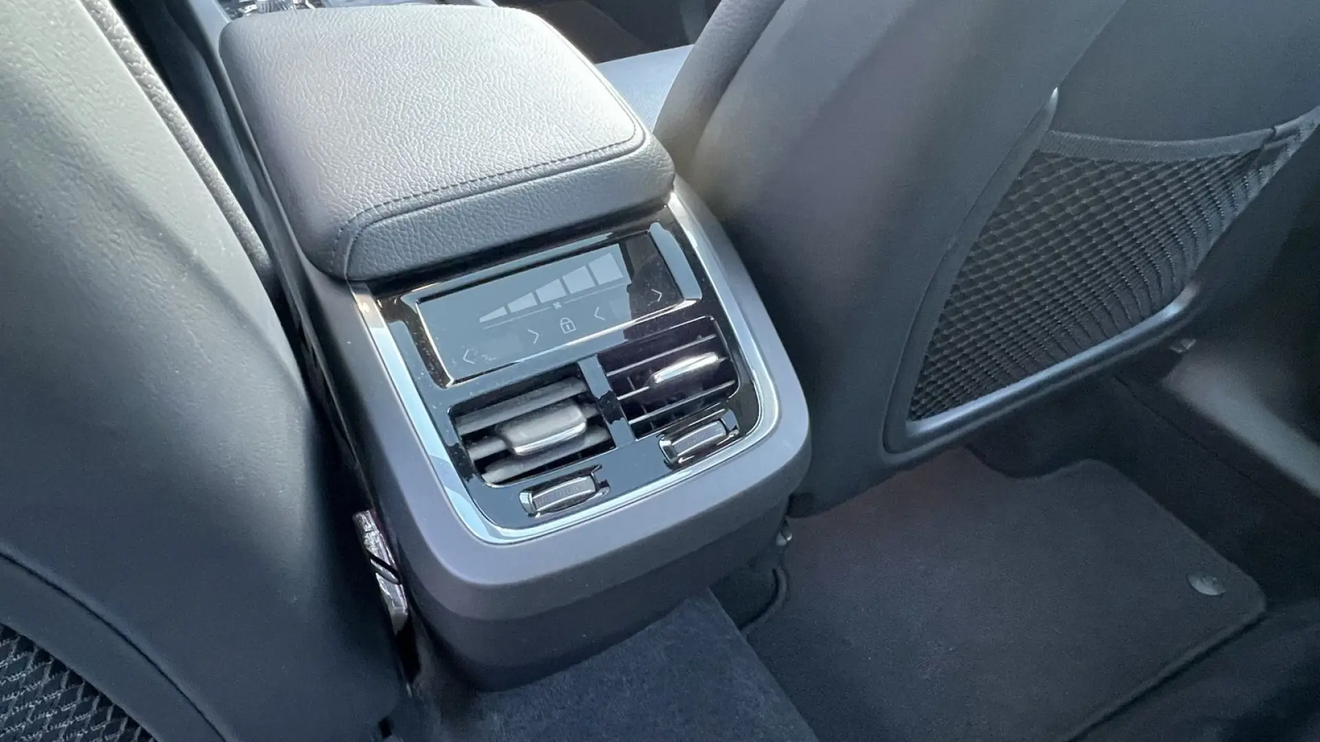 Volvo XC60 Xenium Pro AWD  Pano