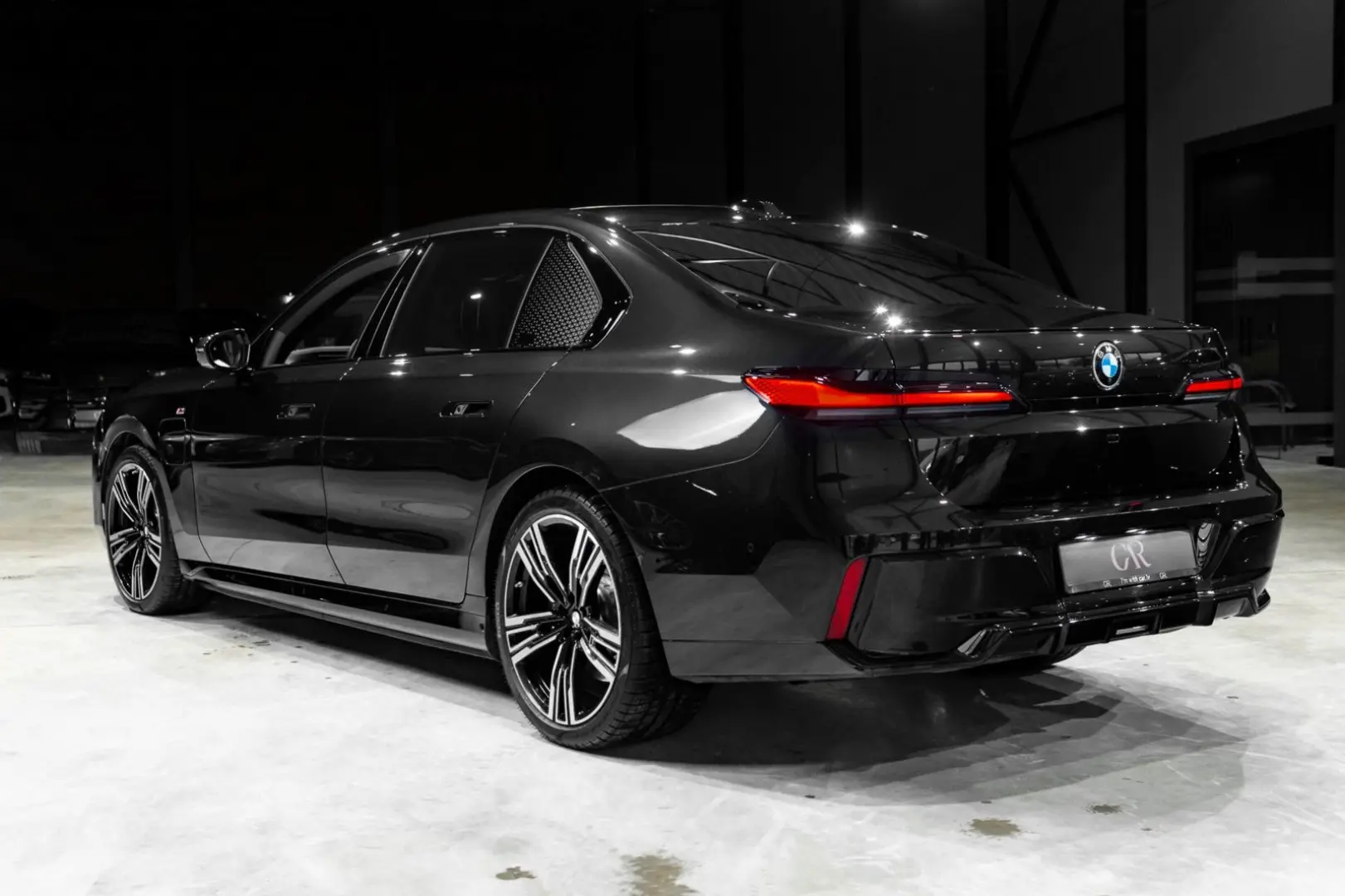750e xDrive M SPORTS PRO SKYLOUNGE BOWERS