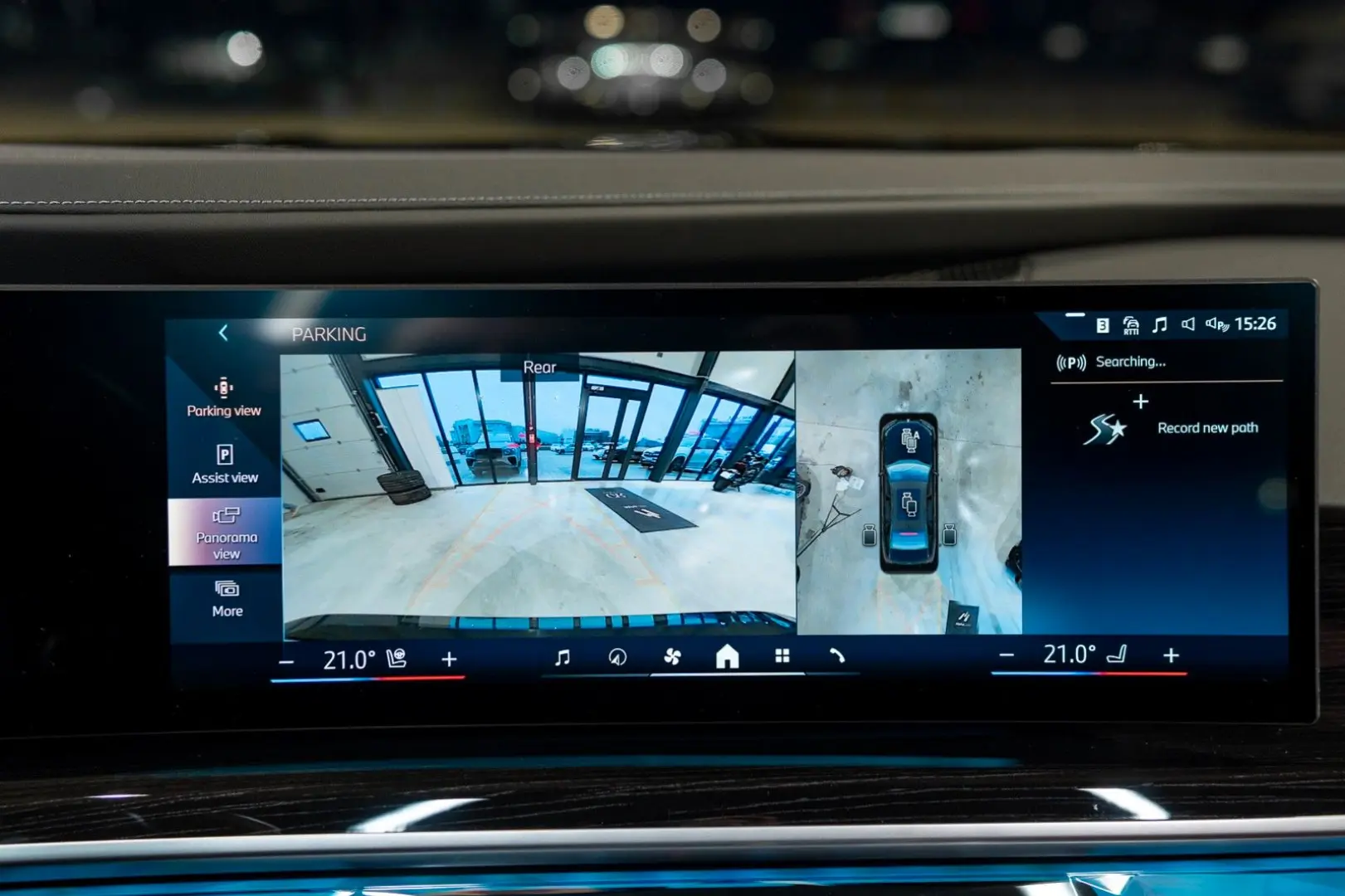 750e xDrive M SPORTS PRO SKYLOUNGE BOWERS