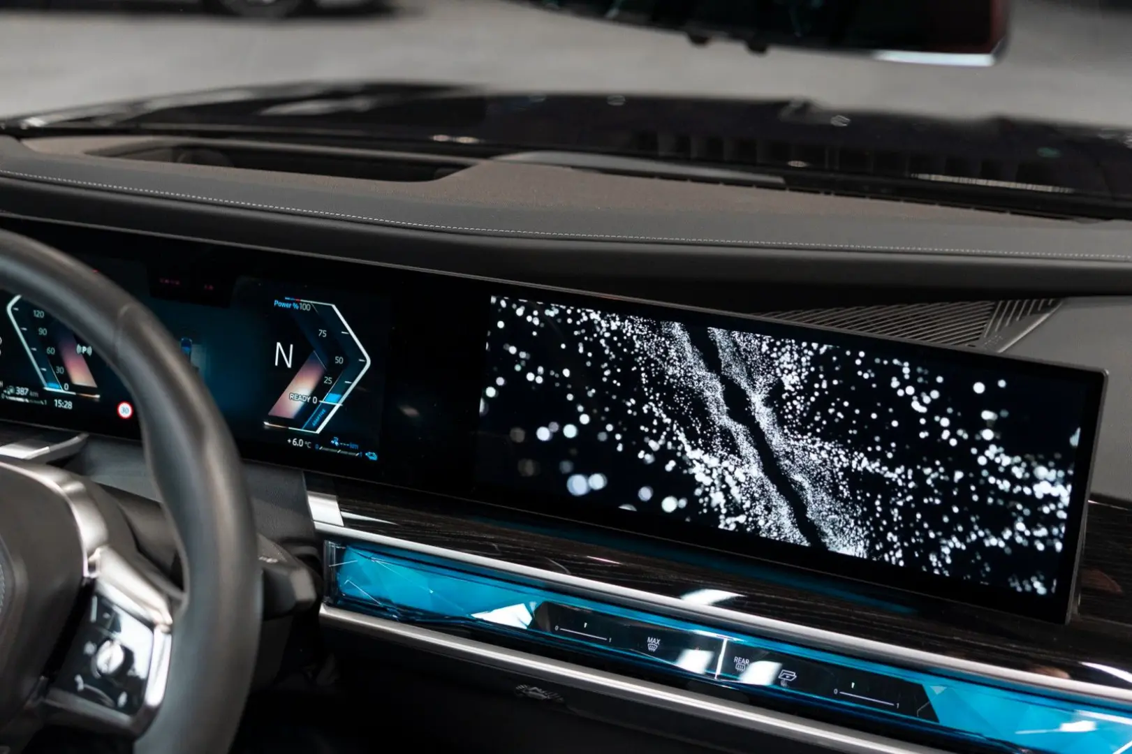 750e xDrive M SPORTS PRO SKYLOUNGE BOWERS