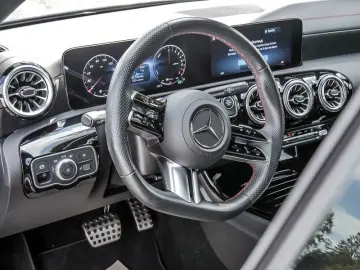 CLA 250 e Coupé , BURM AMG NIGHT SPUR PANO AHK